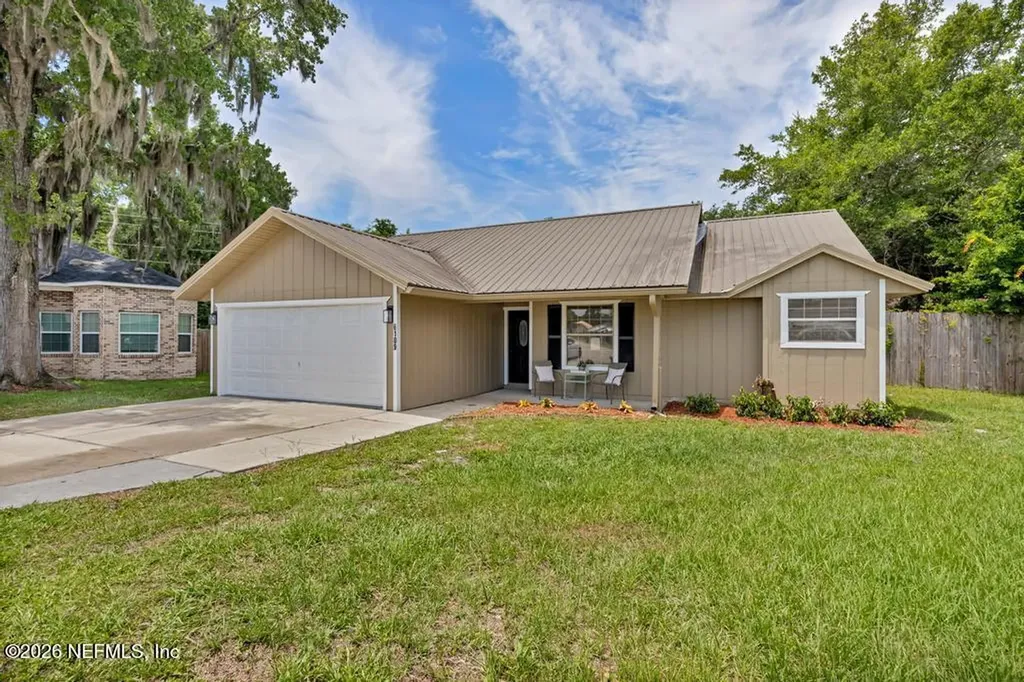 6109 W 1st Manor Palatka FL 32177