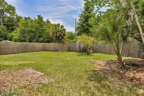 6109 W 1st Manor Palatka FL 32177