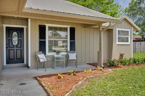 6109 W 1st Manor Palatka FL 32177