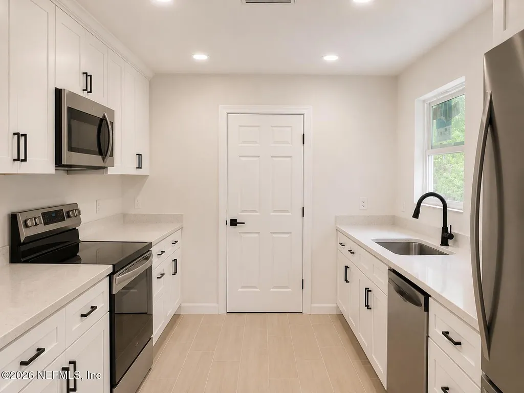 4530 Putnam Avenue Jacksonville FL 32207