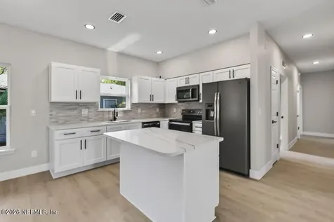 1938 W 4th Street Jacksonville FL 32209