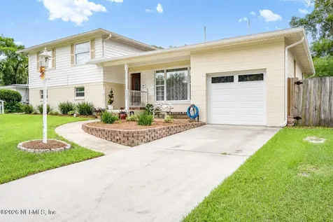 8622 St Patrick Lane Jacksonville FL 32216