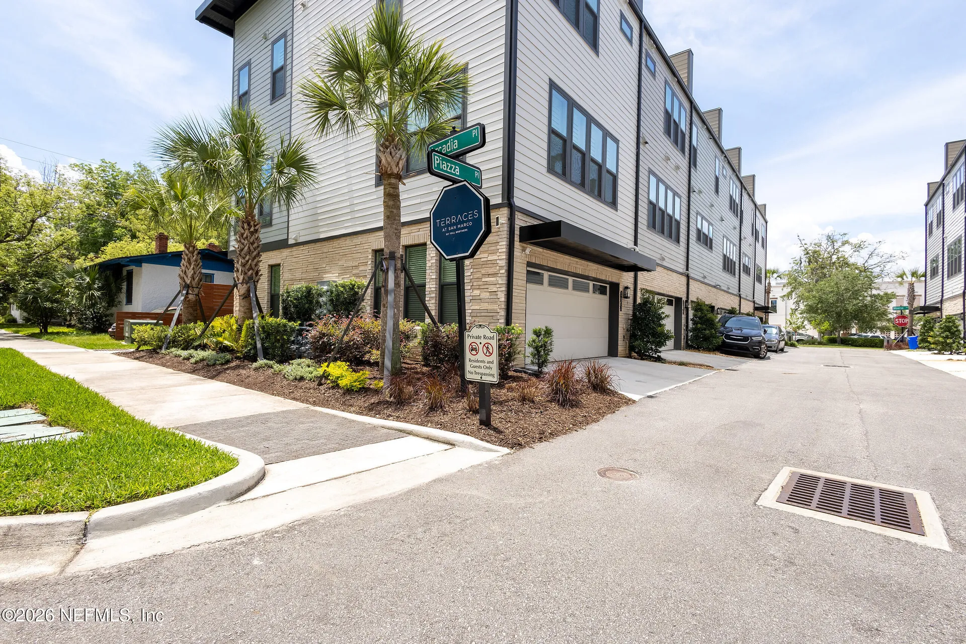 1624 Piazza Place Jacksonville FL 32207
