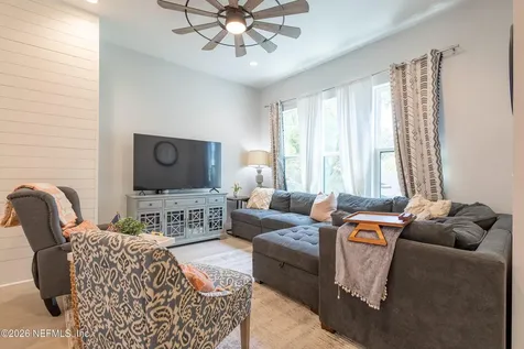1624 Piazza Place Jacksonville FL 32207