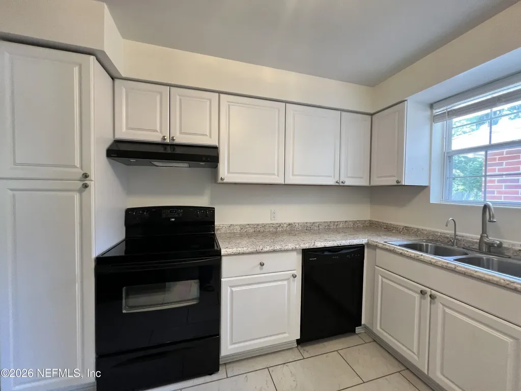 1377 Tiber Avenue Jacksonville FL 32207