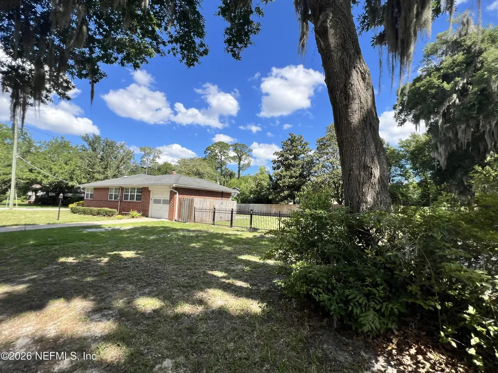 1377 Tiber Avenue Jacksonville FL 32207