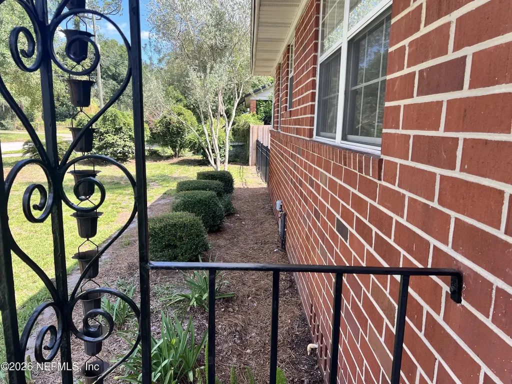 1377 Tiber Avenue Jacksonville FL 32207