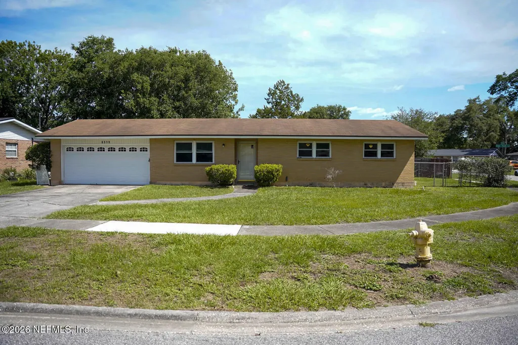 6319 Raw Hyde Trail S Jacksonville FL 32210