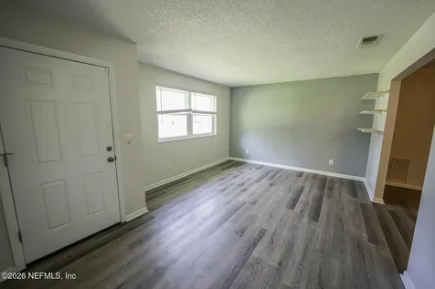 6319 Raw Hyde Trail S Jacksonville FL 32210