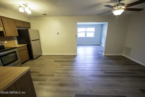 6319 Raw Hyde Trail S Jacksonville FL 32210