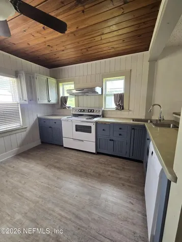 1822 Inwood Terrace Jacksonville FL 32207