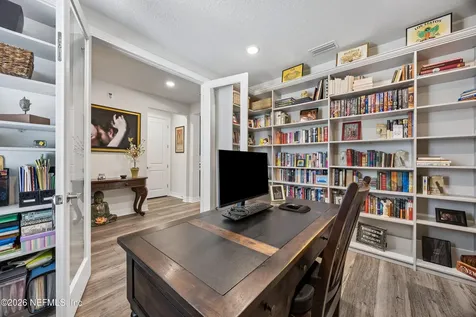 10683 Town View Drive Jacksonville FL 32256
