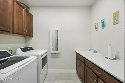 10683 Town View Drive Jacksonville FL 32256