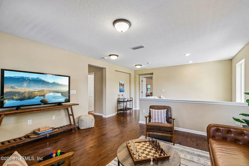 7587 Fanning Drive Jacksonville FL 32244