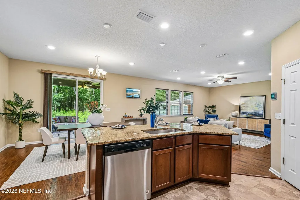 7587 Fanning Drive Jacksonville FL 32244