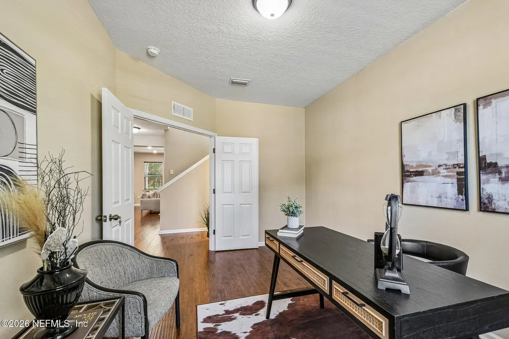 7587 Fanning Drive Jacksonville FL 32244