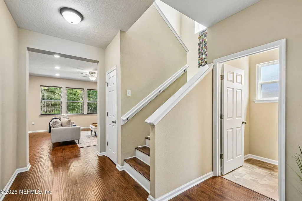 7587 Fanning Drive Jacksonville FL 32244