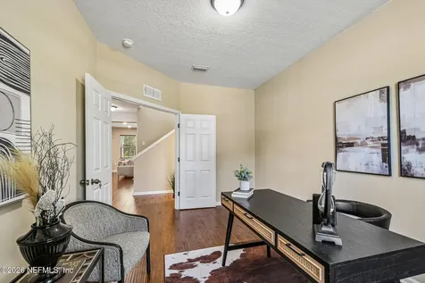 7587 Fanning Drive Jacksonville FL 32244