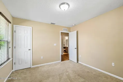 7587 Fanning Drive Jacksonville FL 32244