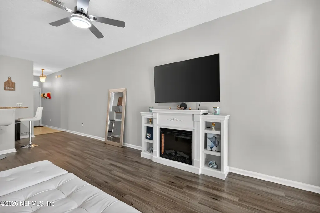 6078 Bartram Village Drive Jacksonville FL 32258