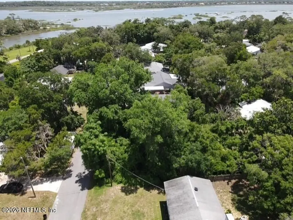 122 Mohegan Road St. Augustine FL 32086