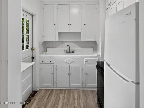 2229 Home Park Circle E Jacksonville FL 32207