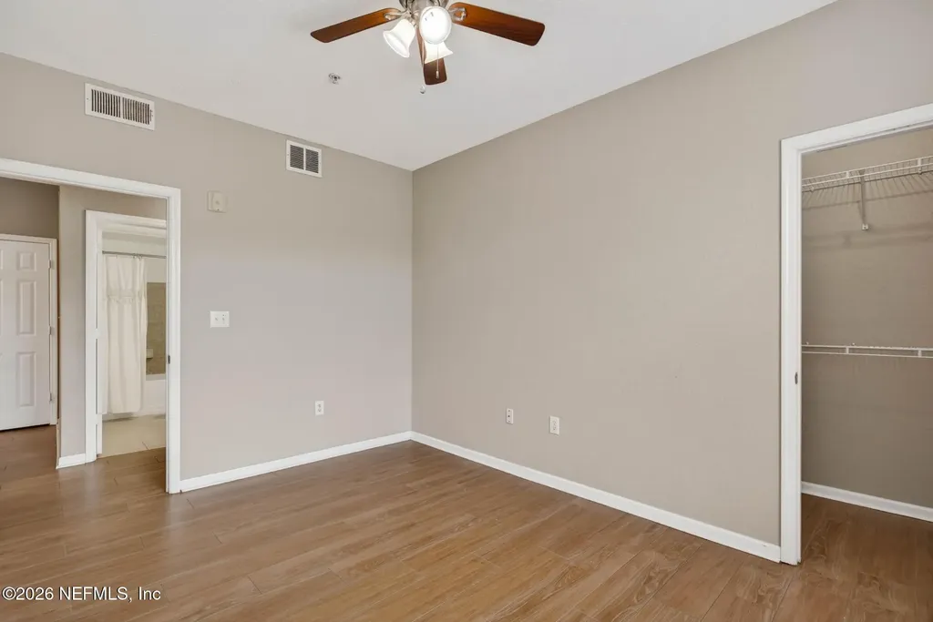 8539 Gate Parkway W Jacksonville FL 32216