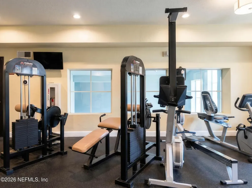 8539 Gate Parkway W Jacksonville FL 32216