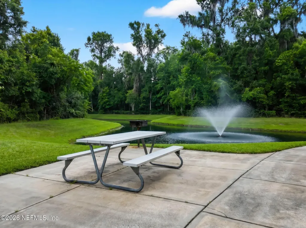 8539 Gate Parkway W Jacksonville FL 32216