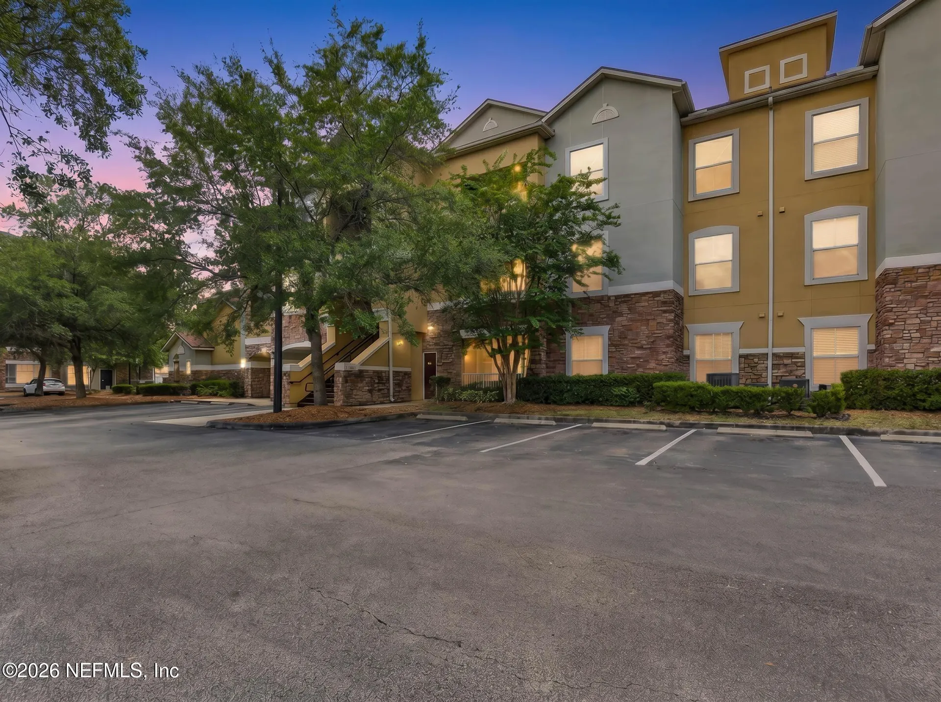 8539 Gate Parkway W Jacksonville FL 32216