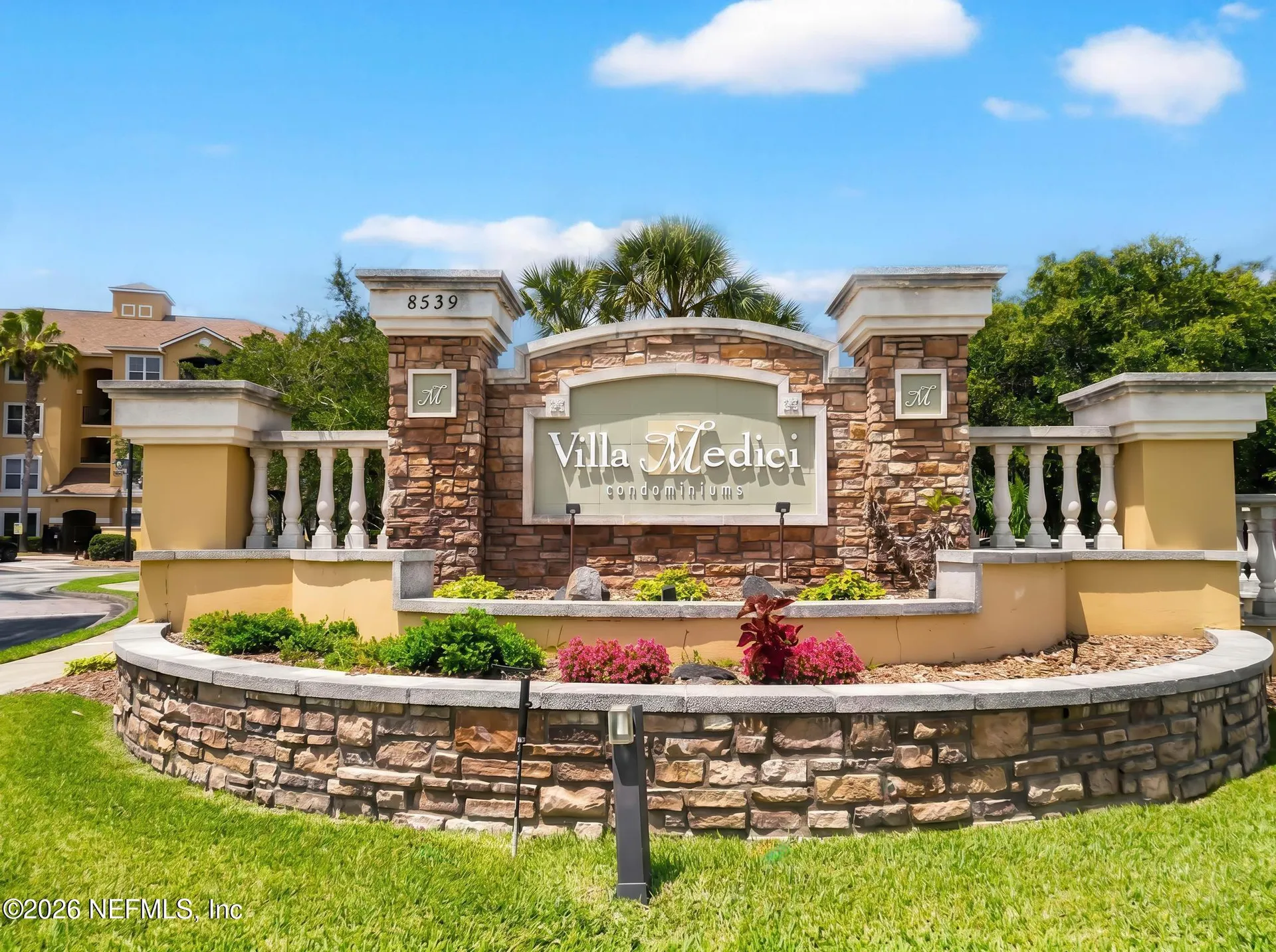 8539 Gate Parkway W Jacksonville FL 32216