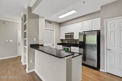 8539 Gate Parkway W Jacksonville FL 32216