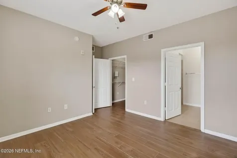 8539 Gate Parkway W Jacksonville FL 32216
