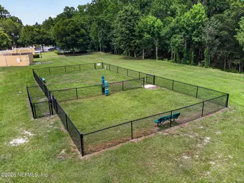 8539 Gate Parkway W Jacksonville FL 32216
