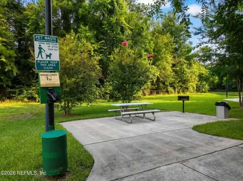 8539 Gate Parkway W Jacksonville FL 32216