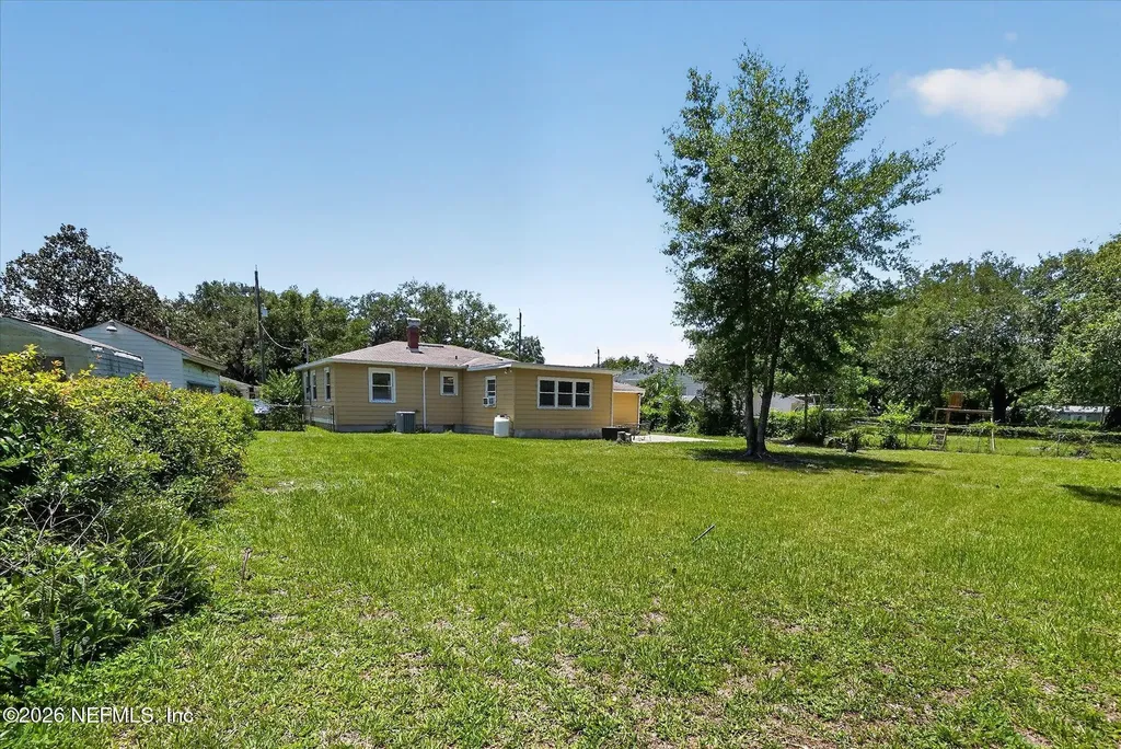 5503 Lakewood Circle E Jacksonville FL 32207