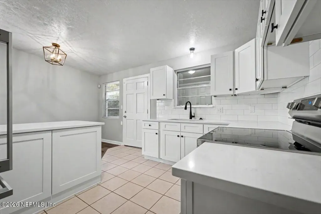 7010 Arques Road Jacksonville FL 32205