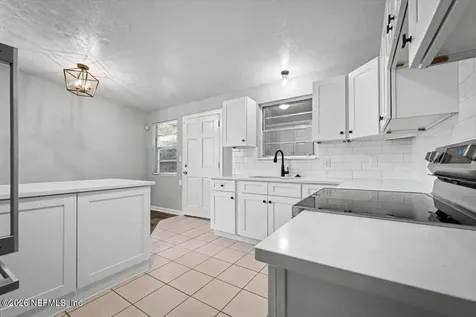 7010 Arques Road Jacksonville FL 32205