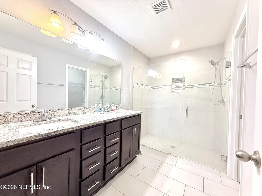 6822 Mcmullin Street Jacksonville FL 32210