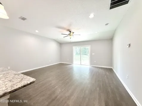 6822 Mcmullin Street Jacksonville FL 32210