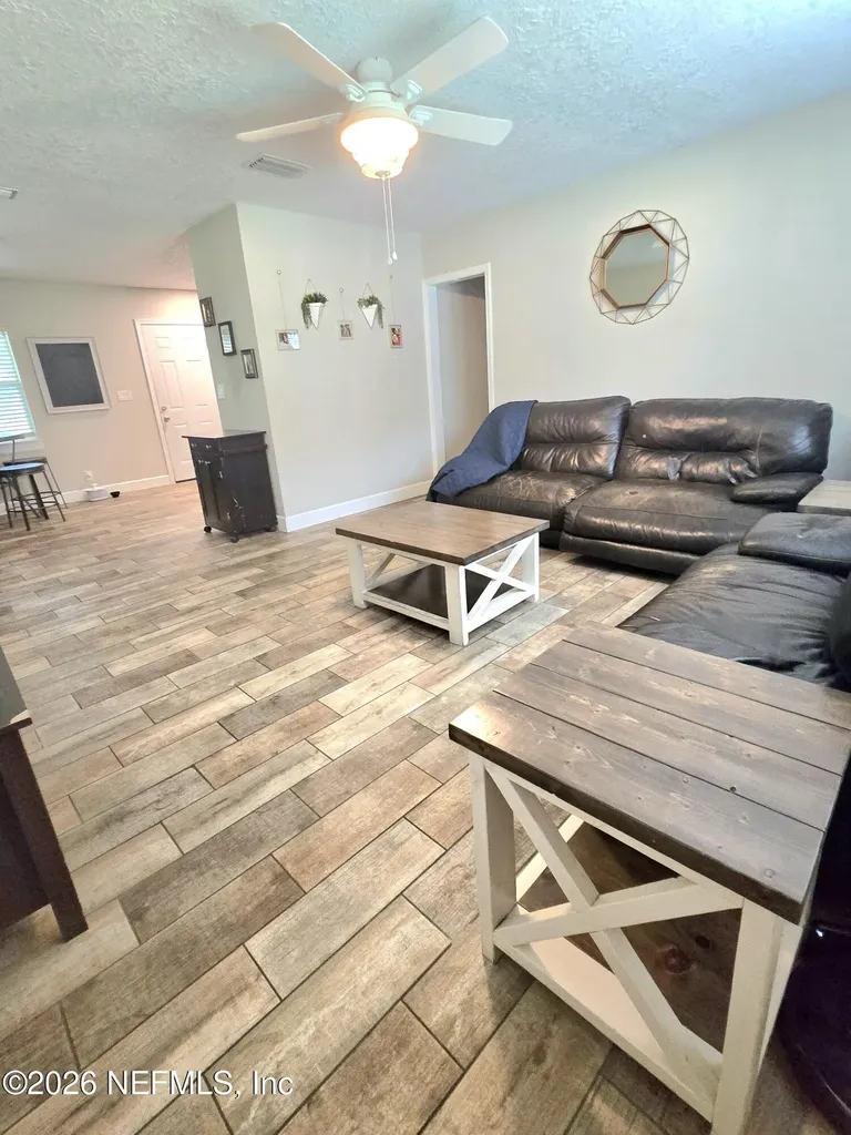 615 Luna Court Jacksonville FL 32205