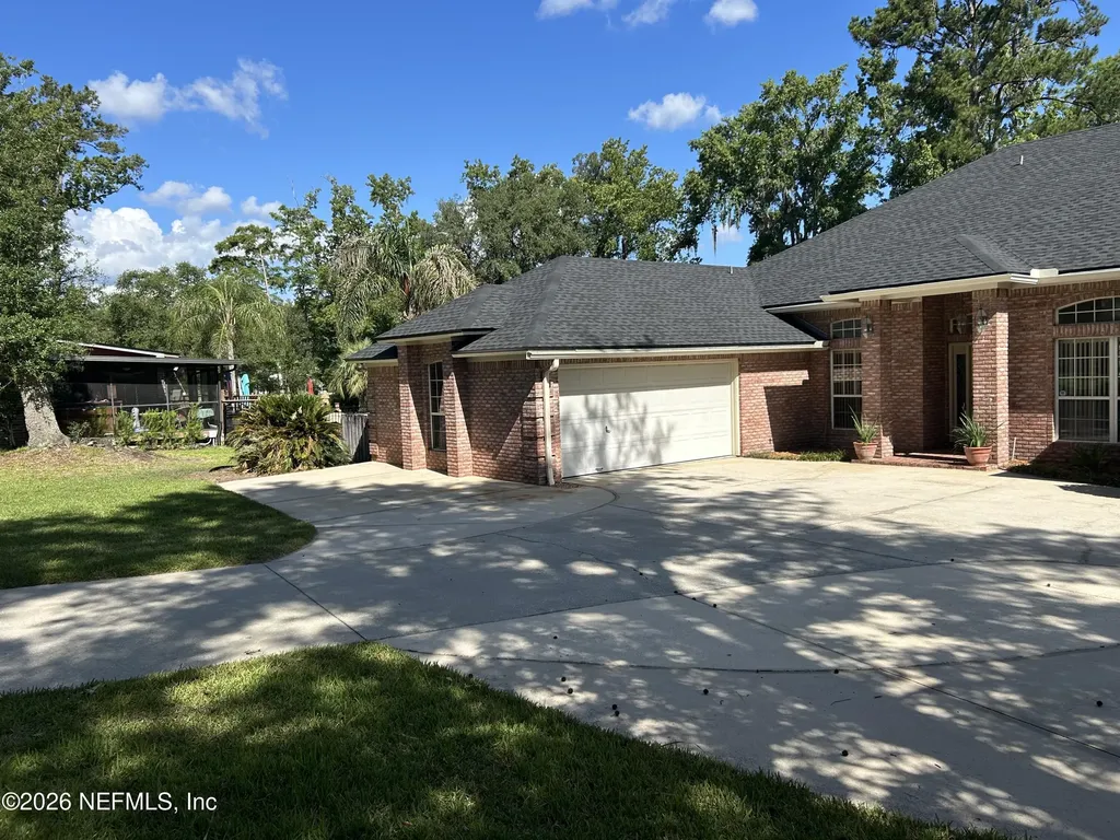 1816 Oak Park Circle Green Cove Springs FL 32043