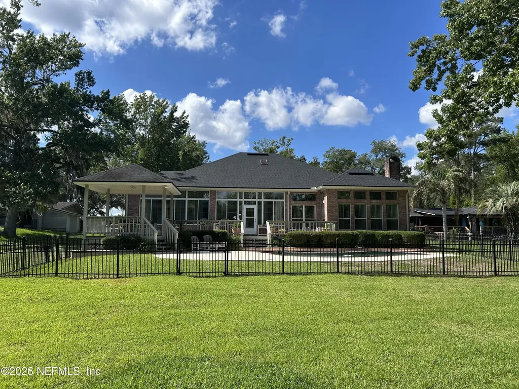 1816 Oak Park Circle Green Cove Springs FL 32043