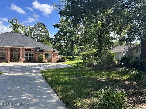 1816 Oak Park Circle Green Cove Springs FL 32043