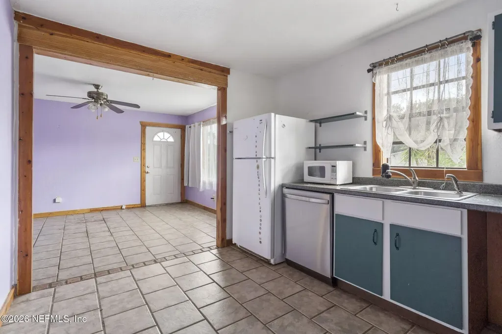 614 3rd Avenue S Jacksonville Beach FL 32250
