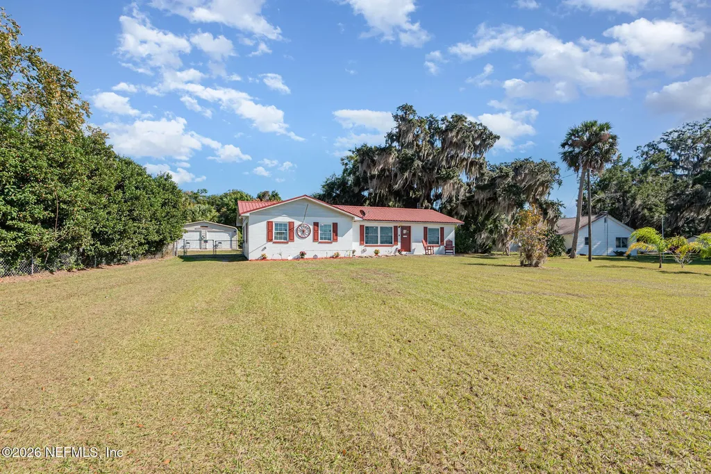 404 Grand Rondo E Crescent City FL 32112