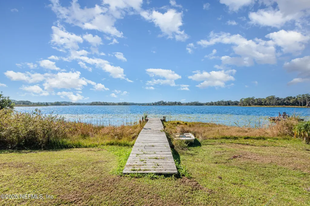 404 Grand Rondo E Crescent City FL 32112