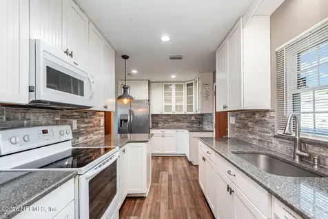 404 Grand Rondo E Crescent City FL 32112