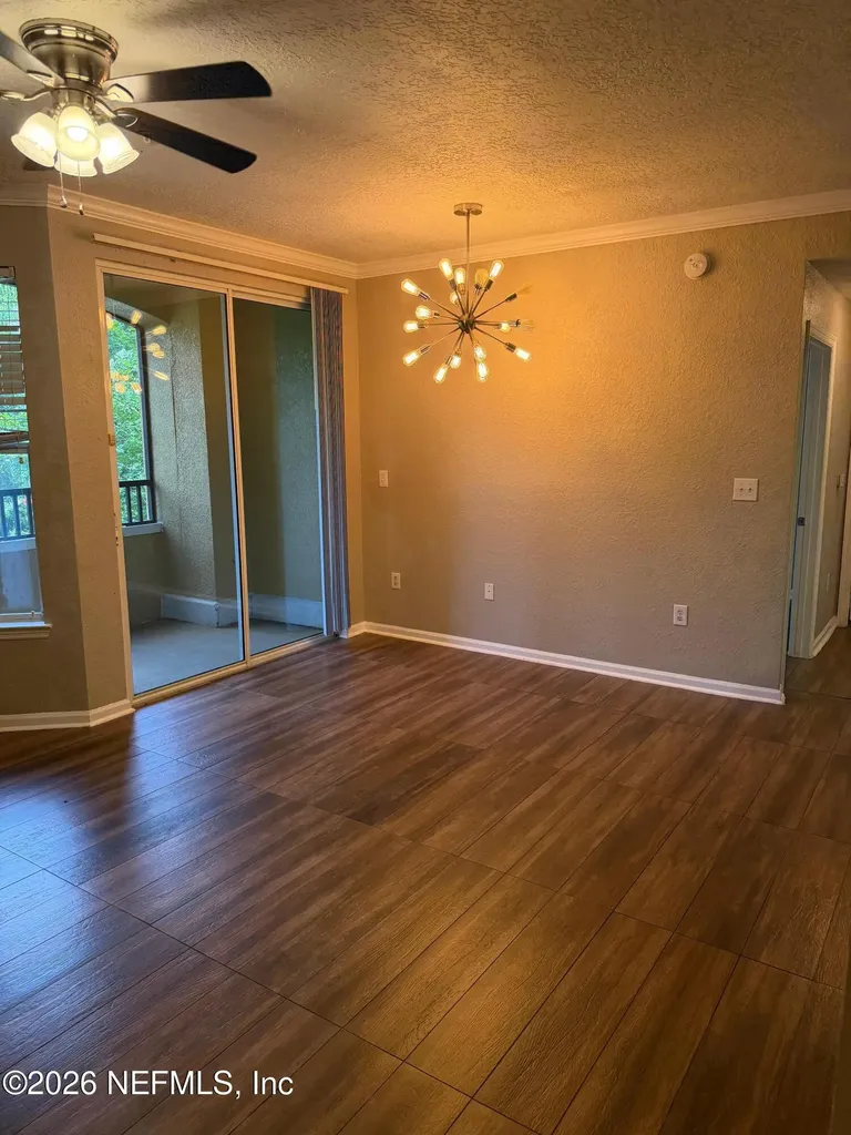 8539 Gate Parkway W Jacksonville FL 32216