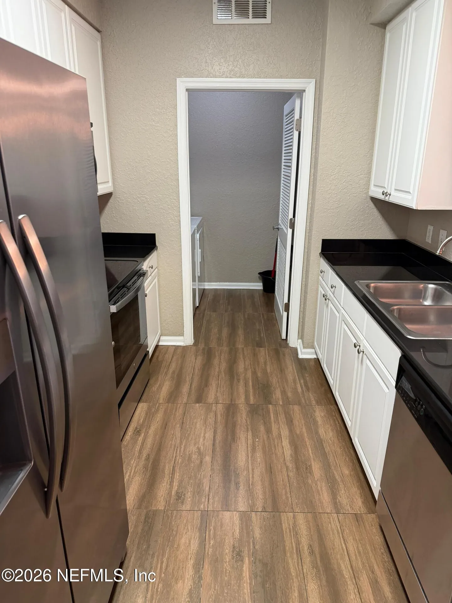 8539 Gate Parkway W Jacksonville FL 32216